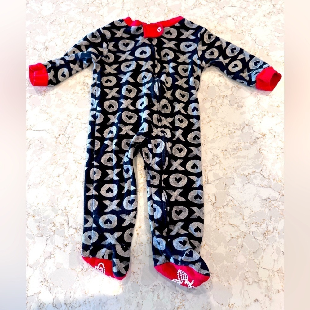 Burt’s bees - 3-6M, Charming XO Pattern Kids One-Piece with Red Accents